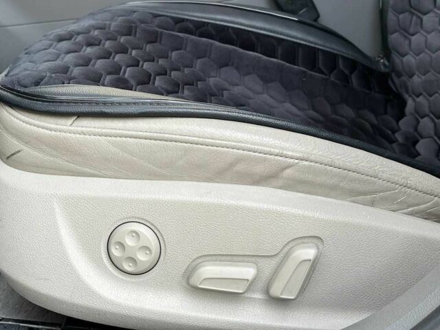 Чорний Ауді А4, об'ємом двигуна 2 л та пробігом 246 тис. км за 10600 $, фото 20 на Automoto.ua