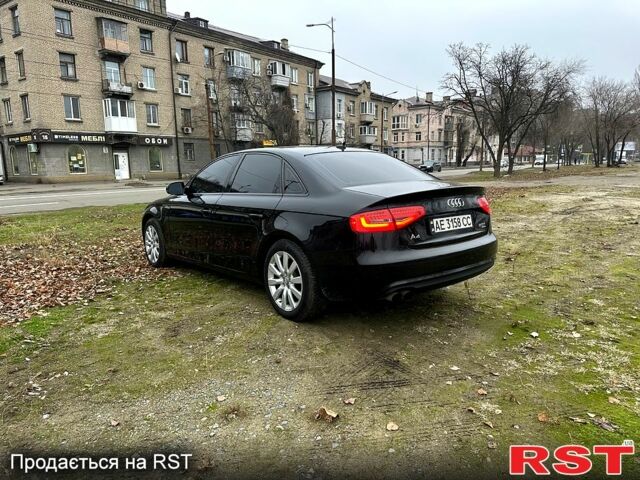 Черный Ауди А4, объемом двигателя 2 л и пробегом 260 тыс. км за 9999 $, фото 5 на Automoto.ua