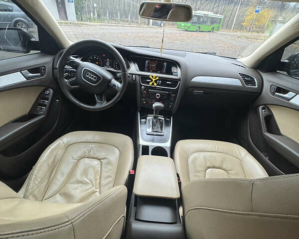 Черный Ауди А4, объемом двигателя 1.98 л и пробегом 267 тыс. км за 9200 $, фото 26 на Automoto.ua