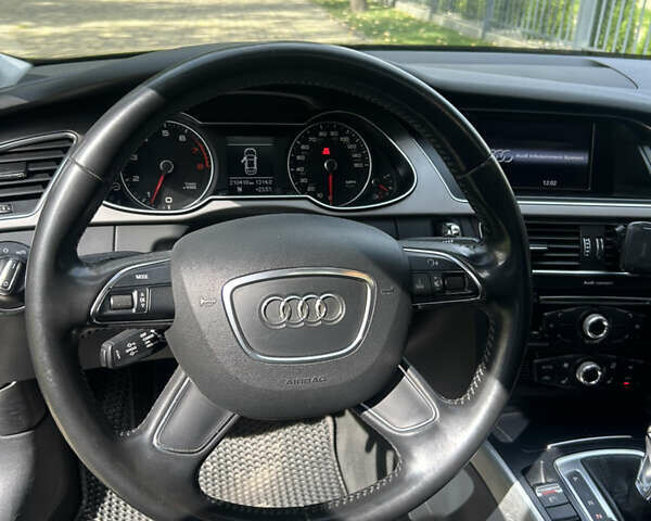 Ауді А4 2012 у Кременчуге на Automoto.ua Чорний Ауді А4, об'ємом двигуна 1.98 л та пробігом 210 тис. км за 11950 $, фото 15 на Automoto.ua