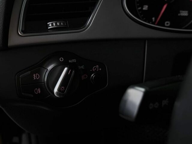 Чорний Ауді А4, об'ємом двигуна 1.8 л та пробігом 284 тис. км за 9200 $, фото 22 на Automoto.ua