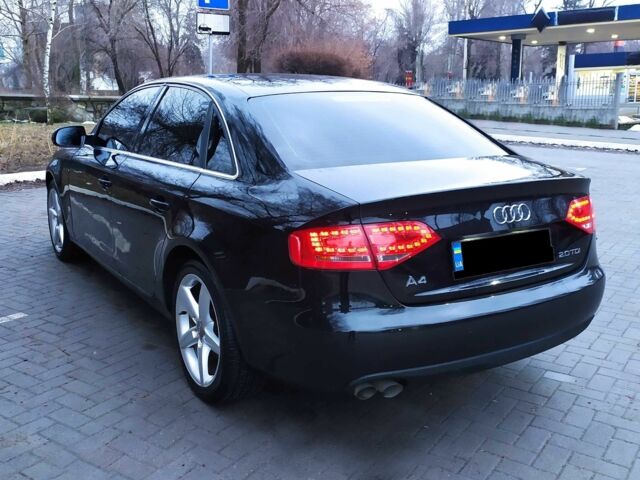 Черный Ауди А4, объемом двигателя 2 л и пробегом 204 тыс. км за 8650 $, фото 2 на Automoto.ua