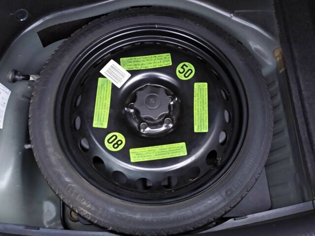 Черный Ауди А4, объемом двигателя 2 л и пробегом 204 тыс. км за 8650 $, фото 11 на Automoto.ua