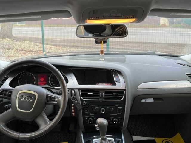 Чорний Ауді А4, об'ємом двигуна 2 л та пробігом 246 тис. км за 10600 $, фото 9 на Automoto.ua