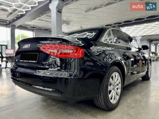 Ауди А4 2012 в Киеве на Automoto.ua Черный Ауди А4, объемом двигателя 1.98 л и пробегом 202 тыс. км за 10900 $, фото 6 на Automoto.ua