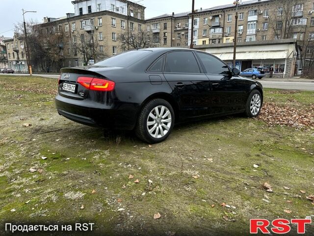 Черный Ауди А4, объемом двигателя 2 л и пробегом 260 тыс. км за 9999 $, фото 4 на Automoto.ua