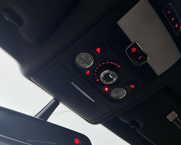 Черный Ауди А4, объемом двигателя 2 л и пробегом 220 тыс. км за 12700 $, фото 24 на Automoto.ua