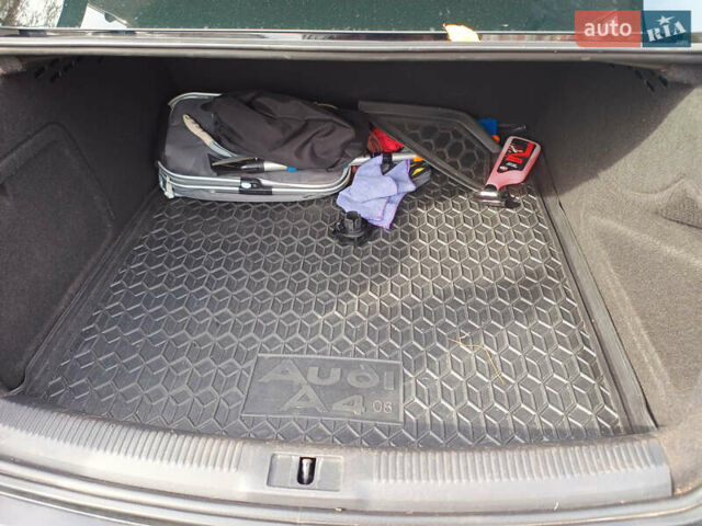 Чорний Ауді А4, об'ємом двигуна 1.98 л та пробігом 266 тис. км за 4900 $, фото 7 на Automoto.ua