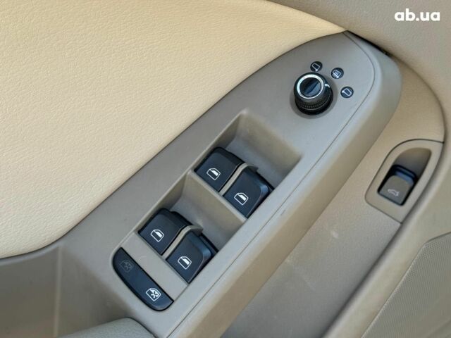 Черный Ауди А4, объемом двигателя 2 л и пробегом 240 тыс. км за 11590 $, фото 17 на Automoto.ua