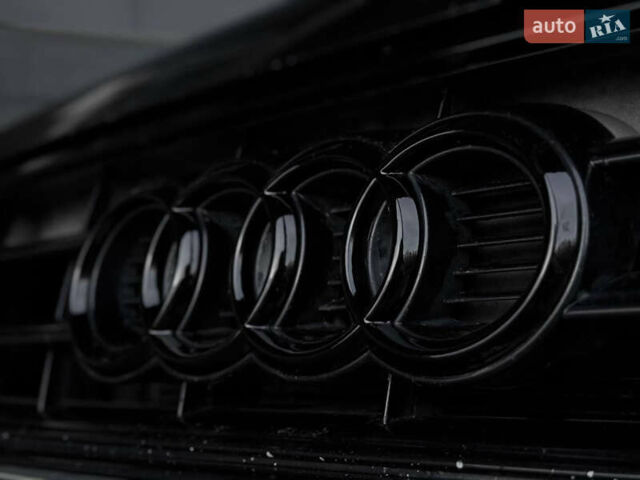 Черный Ауди А4, объемом двигателя 1.8 л и пробегом 284 тыс. км за 9200 $, фото 1 на Automoto.ua