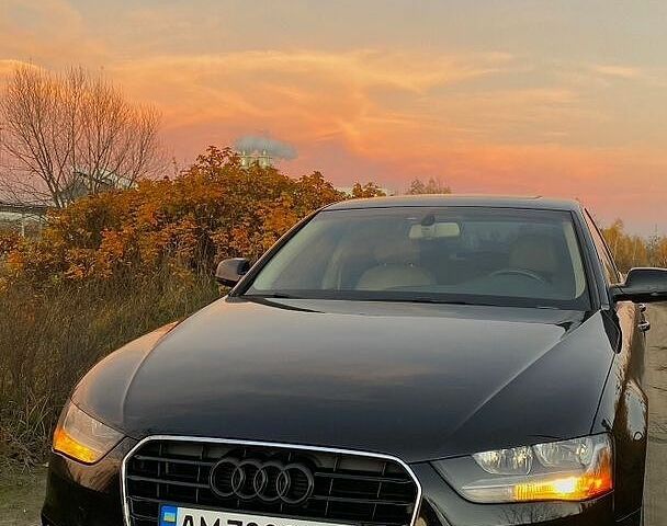 Чорний Ауді А4, об'ємом двигуна 2 л та пробігом 249 тис. км за 10000 $, фото 2 на Automoto.ua