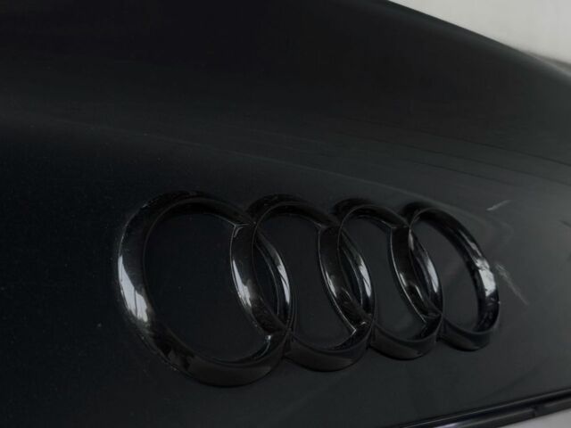 Чорний Ауді А4, об'ємом двигуна 1.8 л та пробігом 284 тис. км за 9200 $, фото 7 на Automoto.ua