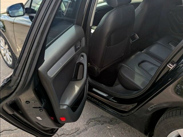 Черный Ауди А4, объемом двигателя 2 л и пробегом 172 тыс. км за 9300 $, фото 5 на Automoto.ua