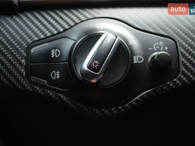 Чорний Ауді А4, об'ємом двигуна 1.98 л та пробігом 228 тис. км за 14500 $, фото 20 на Automoto.ua