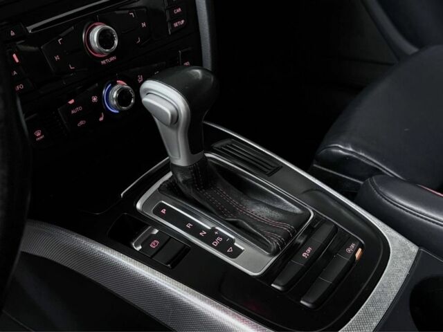 Чорний Ауді А4, об'ємом двигуна 1.8 л та пробігом 284 тис. км за 9200 $, фото 15 на Automoto.ua