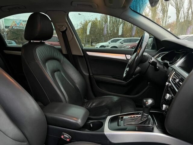 Ауди А4 2012 в Кривом Роге на Automoto.ua Черный Ауди А4, объемом двигателя 2 л и пробегом 276 тыс. км за 10400 $, фото 13 на Automoto.ua