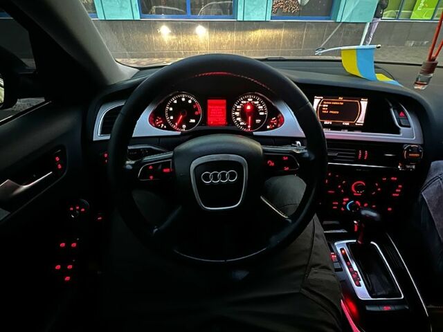 Чорний Ауді А4, об'ємом двигуна 2 л та пробігом 221 тис. км за 9500 $, фото 7 на Automoto.ua