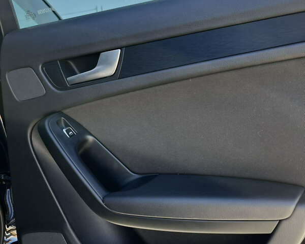 Черный Ауди А4, объемом двигателя 1.97 л и пробегом 307 тыс. км за 10999 $, фото 13 на Automoto.ua