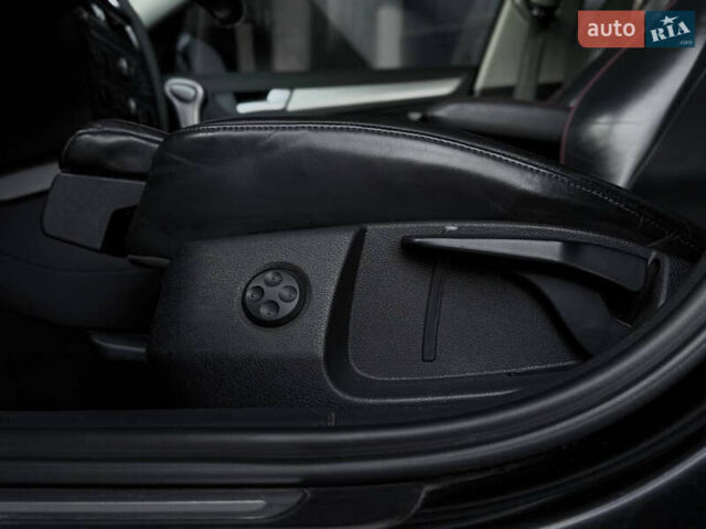 Черный Ауди А4, объемом двигателя 1.8 л и пробегом 284 тыс. км за 9200 $, фото 15 на Automoto.ua