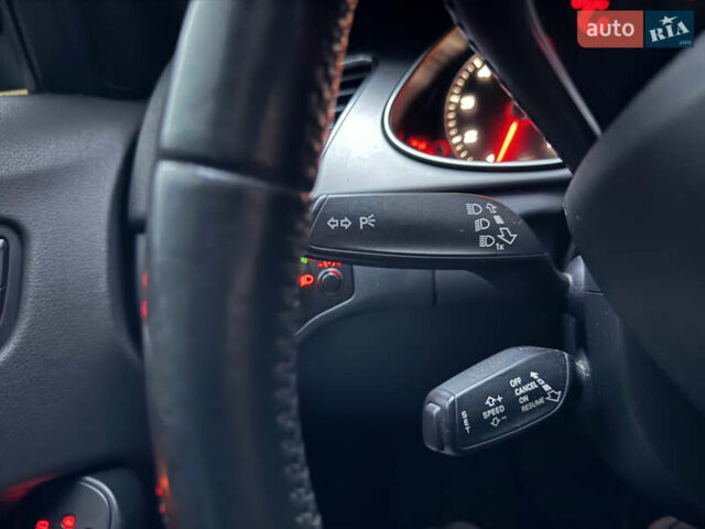 Чорний Ауді А4, об'ємом двигуна 2 л та пробігом 237 тис. км за 10999 $, фото 42 на Automoto.ua