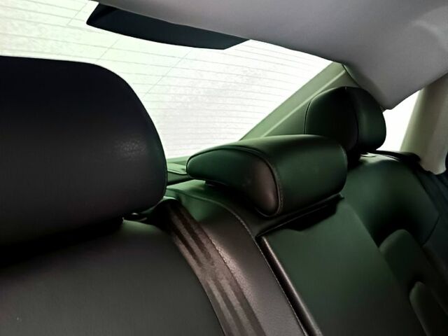 Черный Ауди А4, объемом двигателя 2 л и пробегом 23700 тыс. км за 10500 $, фото 6 на Automoto.ua