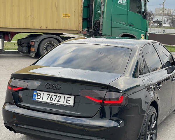 Черный Ауди А4, объемом двигателя 1.78 л и пробегом 180 тыс. км за 13300 $, фото 6 на Automoto.ua