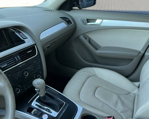 Черный Ауди А4, объемом двигателя 1.98 л и пробегом 270 тыс. км за 8700 $, фото 7 на Automoto.ua