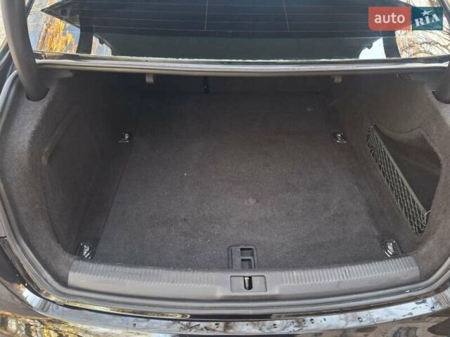 Чорний Ауді А4, об'ємом двигуна 1.98 л та пробігом 263 тис. км за 12700 $, фото 26 на Automoto.ua