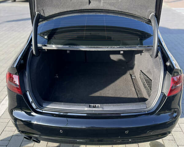 Чорний Ауді А4, об'ємом двигуна 1.98 л та пробігом 237 тис. км за 10300 $, фото 34 на Automoto.ua