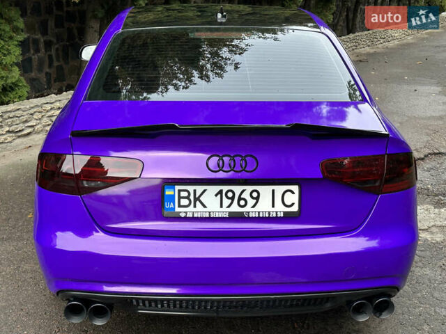 Ауди А4 2013 в Ровно на Automoto.ua Черный Ауди А4, объемом двигателя 1.98 л и пробегом 138 тыс. км за 11000 $, фото 9 на Automoto.ua