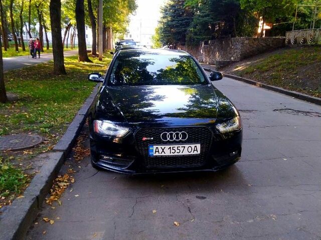 Ауді А4 2013 у Харкові на Automoto.ua Чорний Ауді А4, об'ємом двигуна 2 л та пробігом 178 тис. км за 15200 $, фото 4 на Automoto.ua
