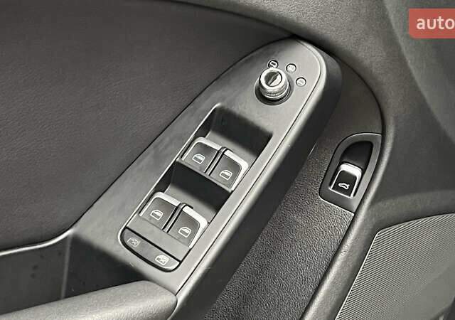 Черный Ауди А4, объемом двигателя 1.98 л и пробегом 203 тыс. км за 10300 $, фото 5 на Automoto.ua