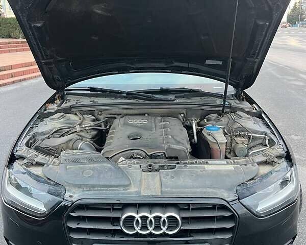 Чорний Ауді А4, об'ємом двигуна 2 л та пробігом 176 тис. км за 9950 $, фото 49 на Automoto.ua
