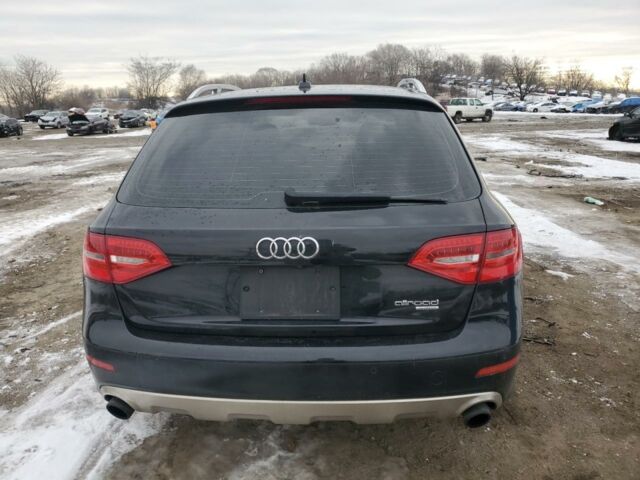 Черный Ауди А4, объемом двигателя 2 л и пробегом 185 тыс. км за 9900 $, фото 4 на Automoto.ua