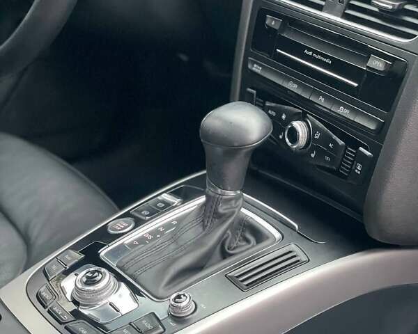 Черный Ауди А4, объемом двигателя 2 л и пробегом 140 тыс. км за 16000 $, фото 12 на Automoto.ua