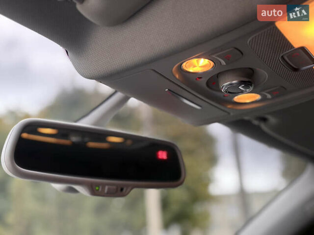 Чорний Ауді А4, об'ємом двигуна 2 л та пробігом 168 тис. км за 10999 $, фото 29 на Automoto.ua