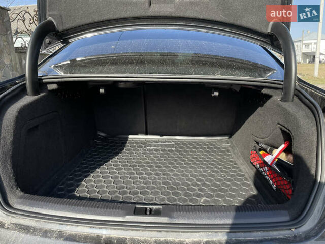 Черный Ауди А4, объемом двигателя 2 л и пробегом 236 тыс. км за 11800 $, фото 13 на Automoto.ua