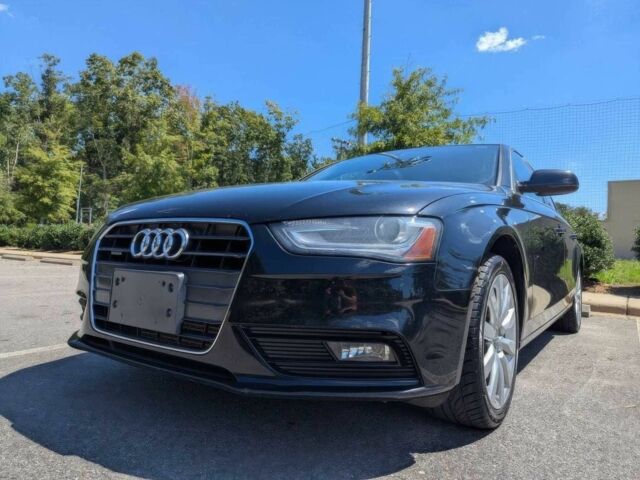 Черный Ауди А4, объемом двигателя 2 л и пробегом 82 тыс. км за 3750 $, фото 2 на Automoto.ua