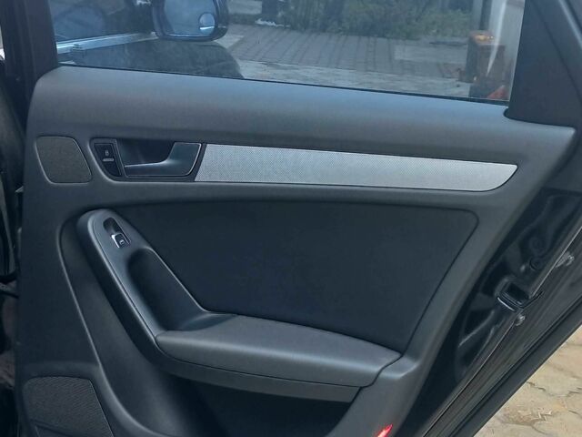 Чорний Ауді А4, об'ємом двигуна 0 л та пробігом 212 тис. км за 8300 $, фото 18 на Automoto.ua