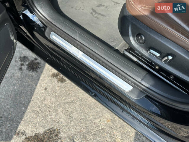 Чорний Ауді А4, об'ємом двигуна 1.98 л та пробігом 222 тис. км за 12500 $, фото 31 на Automoto.ua