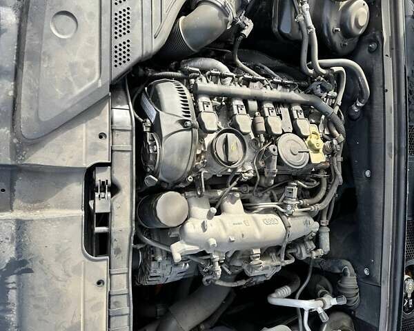 Чорний Ауді А4, об'ємом двигуна 1.98 л та пробігом 301 тис. км за 12200 $, фото 5 на Automoto.ua