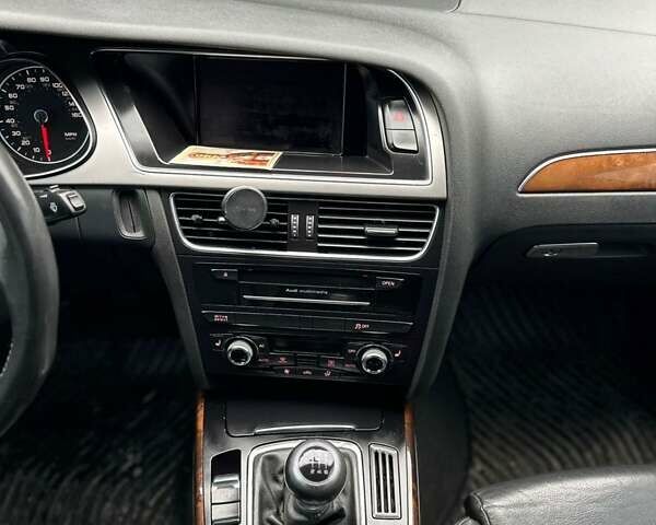 Черный Ауди А4, объемом двигателя 2 л и пробегом 220 тыс. км за 12500 $, фото 14 на Automoto.ua