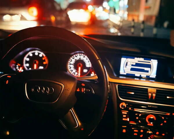 Ауди А4 2013 в Мукачеве на Automoto.ua Черный Ауди А4, объемом двигателя 2 л и пробегом 222 тыс. км за 14500 $, фото 3 на Automoto.ua