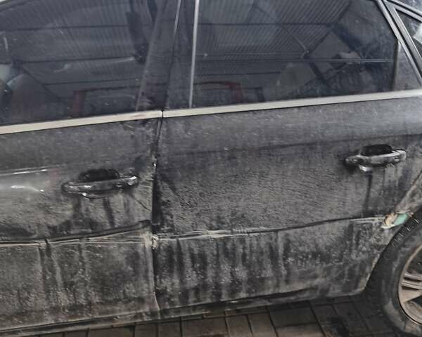 Чорний Ауді А4, об'ємом двигуна 1.98 л та пробігом 255 тис. км за 6200 $, фото 2 на Automoto.ua