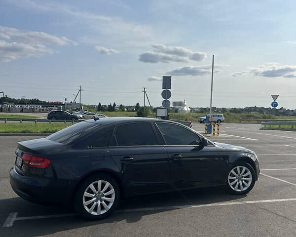 Черный Ауди А4, объемом двигателя 2 л и пробегом 223 тыс. км за 10900 $, фото 5 на Automoto.ua