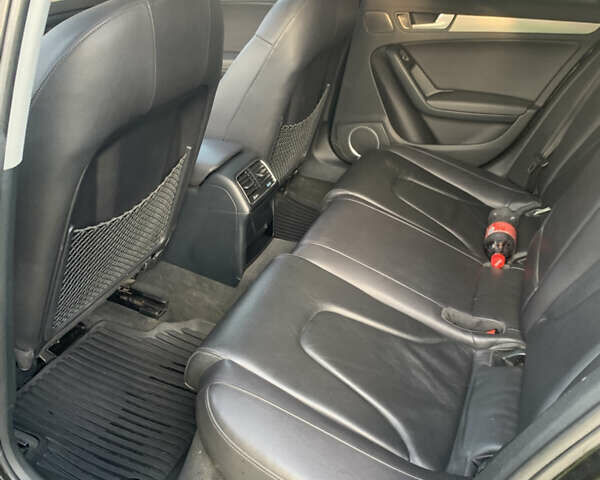 Чорний Ауді А4, об'ємом двигуна 1.98 л та пробігом 190 тис. км за 13000 $, фото 27 на Automoto.ua