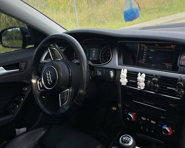Чорний Ауді А4, об'ємом двигуна 1.98 л та пробігом 216 тис. км за 12000 $, фото 7 на Automoto.ua