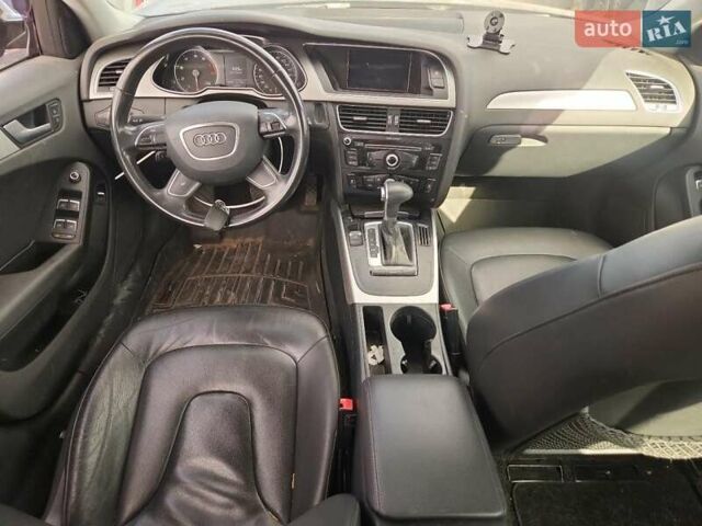 Черный Ауди А4, объемом двигателя 2 л и пробегом 78 тыс. км за 4500 $, фото 6 на Automoto.ua