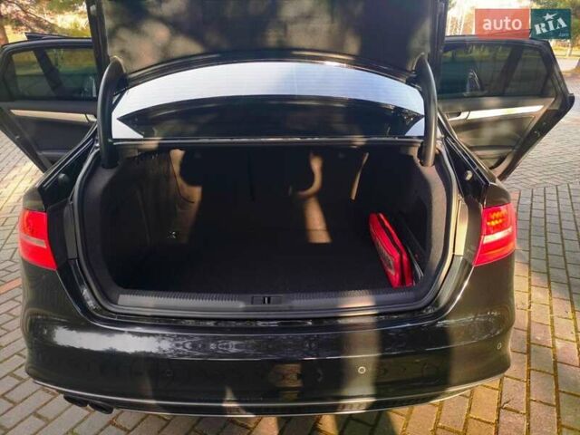 Черный Ауди А4, объемом двигателя 1.98 л и пробегом 156 тыс. км за 12870 $, фото 26 на Automoto.ua