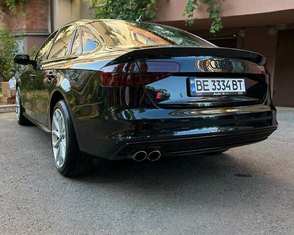 Черный Ауди А4, объемом двигателя 1.8 л и пробегом 185 тыс. км за 14000 $, фото 5 на Automoto.ua